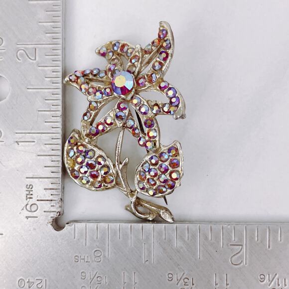 Mid Century AB Rhinestone Floral Brooch Silver Tone Textured Metal Vintage Pin - Picture 11 of 11